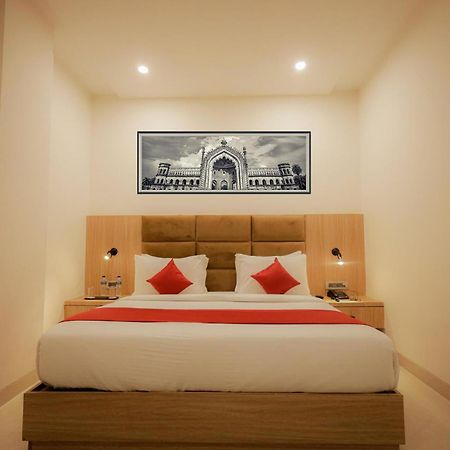 The Royal Legacy Hotel Lucknow Exterior photo