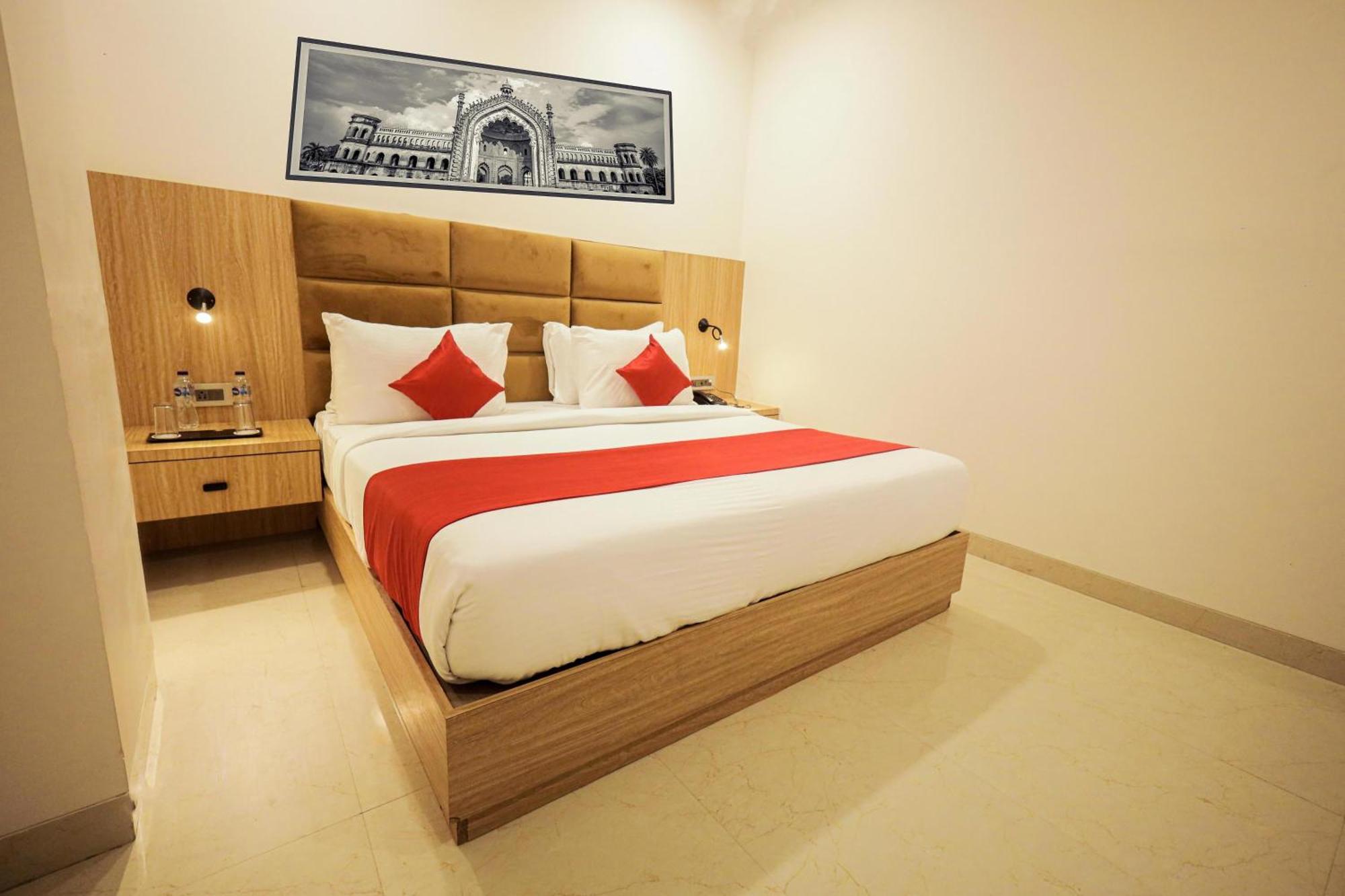 The Royal Legacy Hotel Lucknow Exterior photo