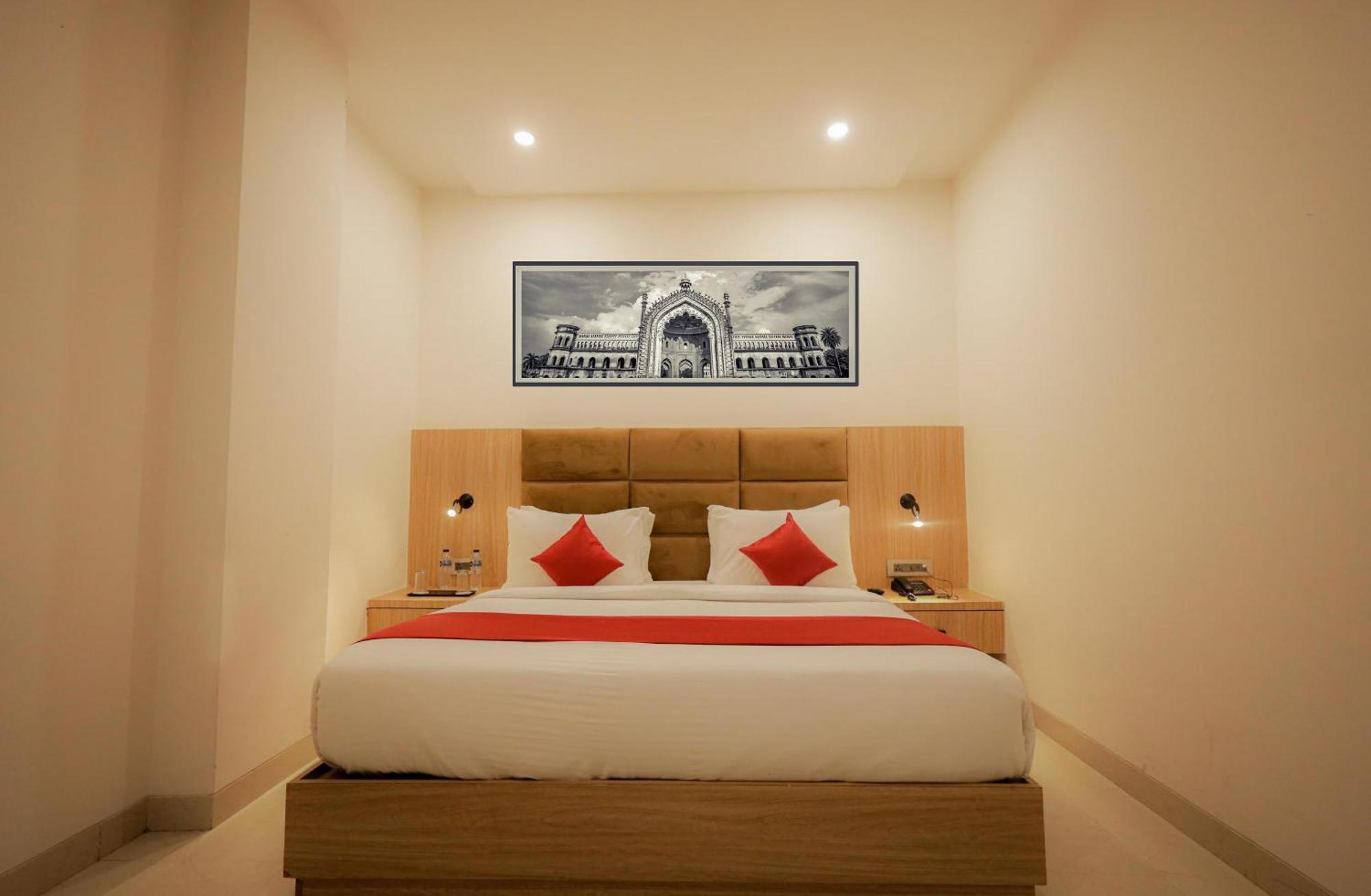 The Royal Legacy Hotel Lucknow Exterior photo